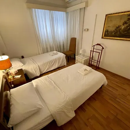 Comfortable Corporate In The Heart Of The Aiantos By Platform 357 * Nicosia