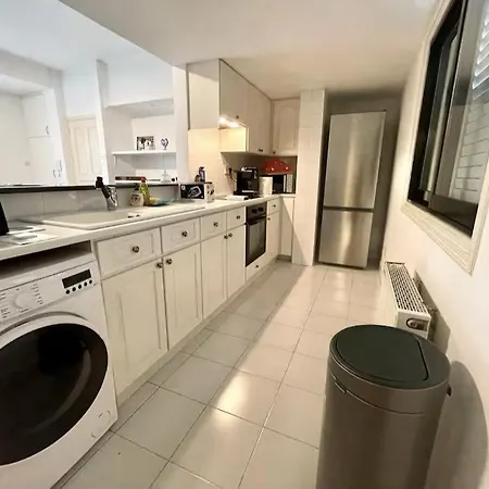 Comfortable Corporate In The Heart Of The Aiantos By Platform 357 Lejlighed *