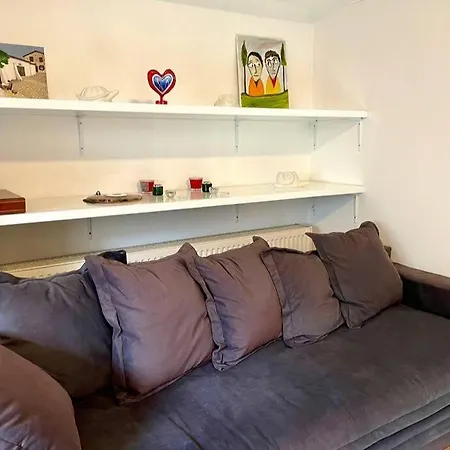 Comfortable Corporate In The Heart Of The Aiantos By Platform 357 Nicosia